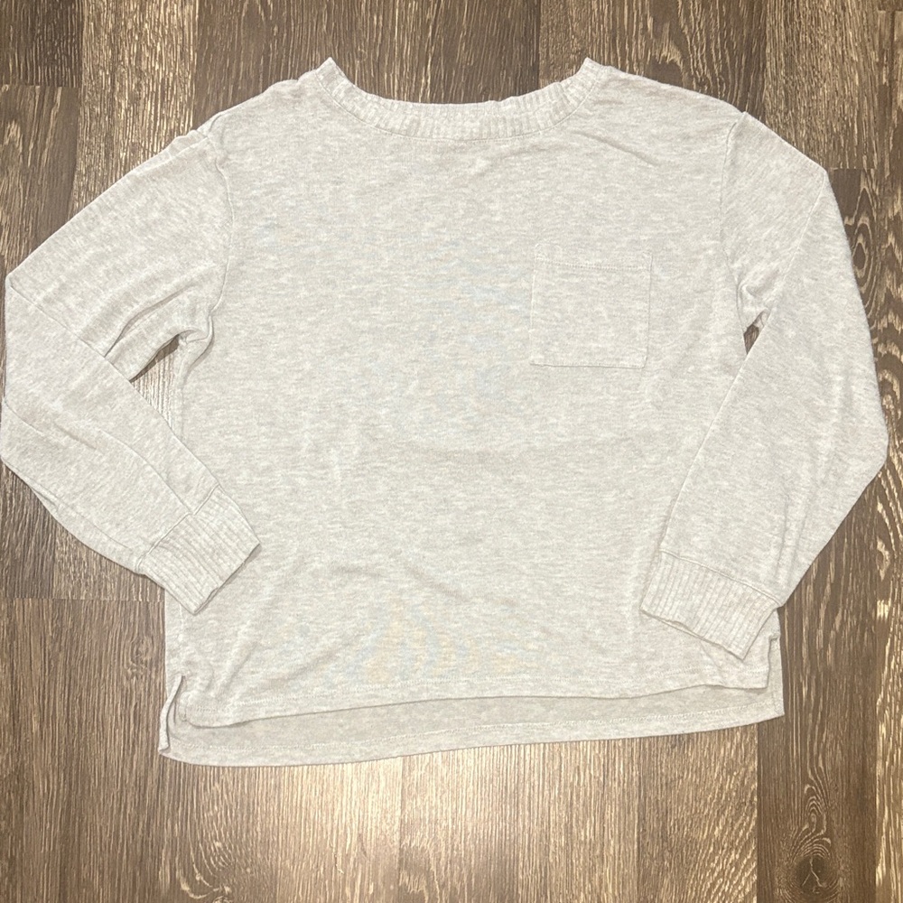 Stars Above long sleeve gray shirt size medium with small pocket